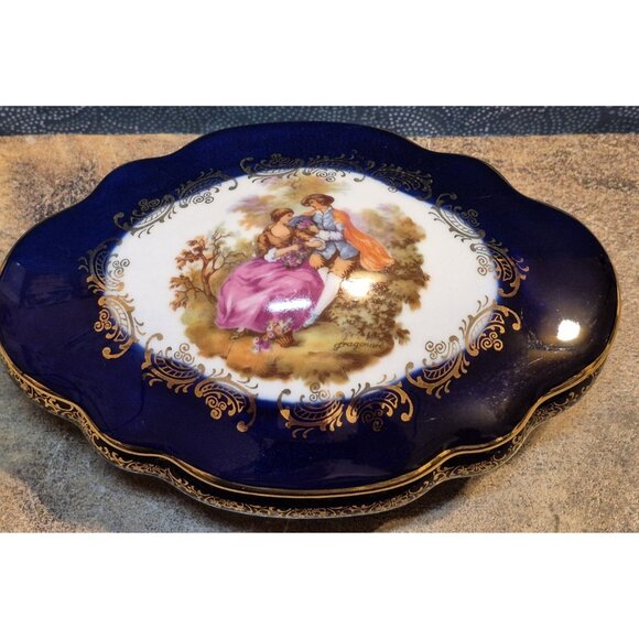 Limoges Castel Porcelain Trinket Or Jewelry Box Cobalt Blue W/ Courting Couple - Picture 3 of 12